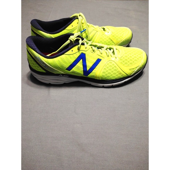 EUC New Balance Men 15 Fantom Fit ASYM Counter 1260v5 NEON GREEN Runing Sneakers